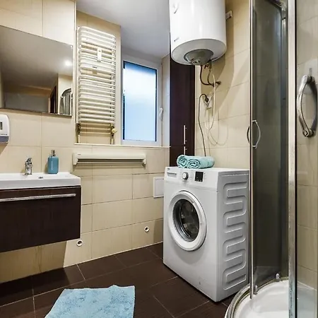Apartament Hugo Apartamento *
